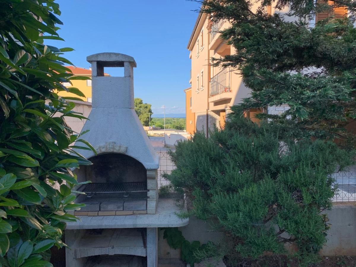 Villa Istriana Ližnjan エクステリア 写真
